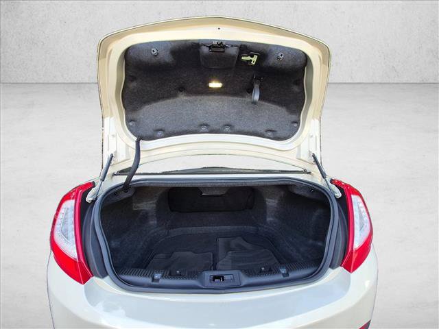 Used 2014 Lincoln MKS w/ Equipment Group 101A FWD image 6
