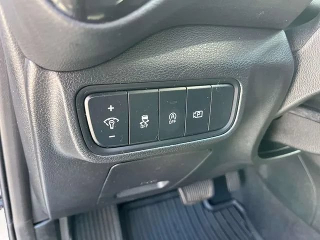 Used 2025 Kia Soul EX FWD image 32