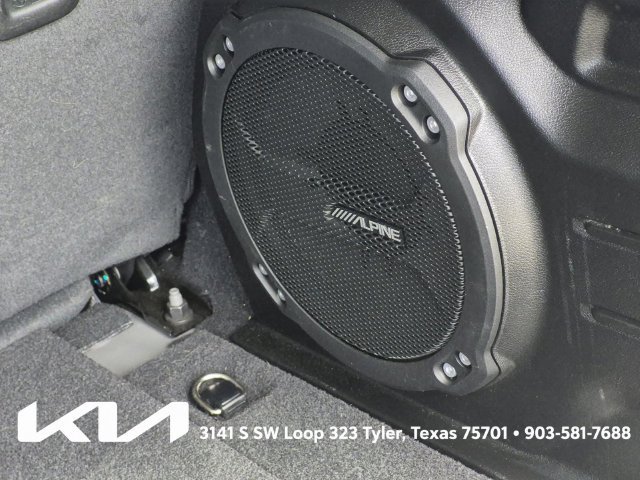 Used 2020 Jeep Wrangler Unlimited Sahara AWD/4WD image 9