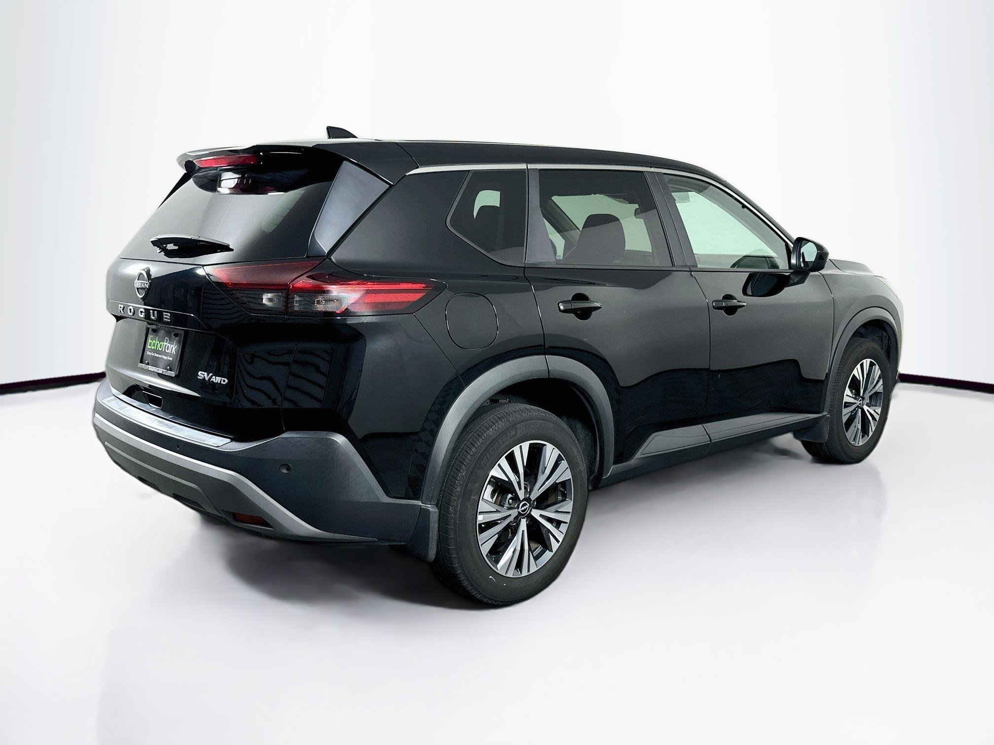 Used 2023 Nissan Rogue SV AWD/4WD image 9