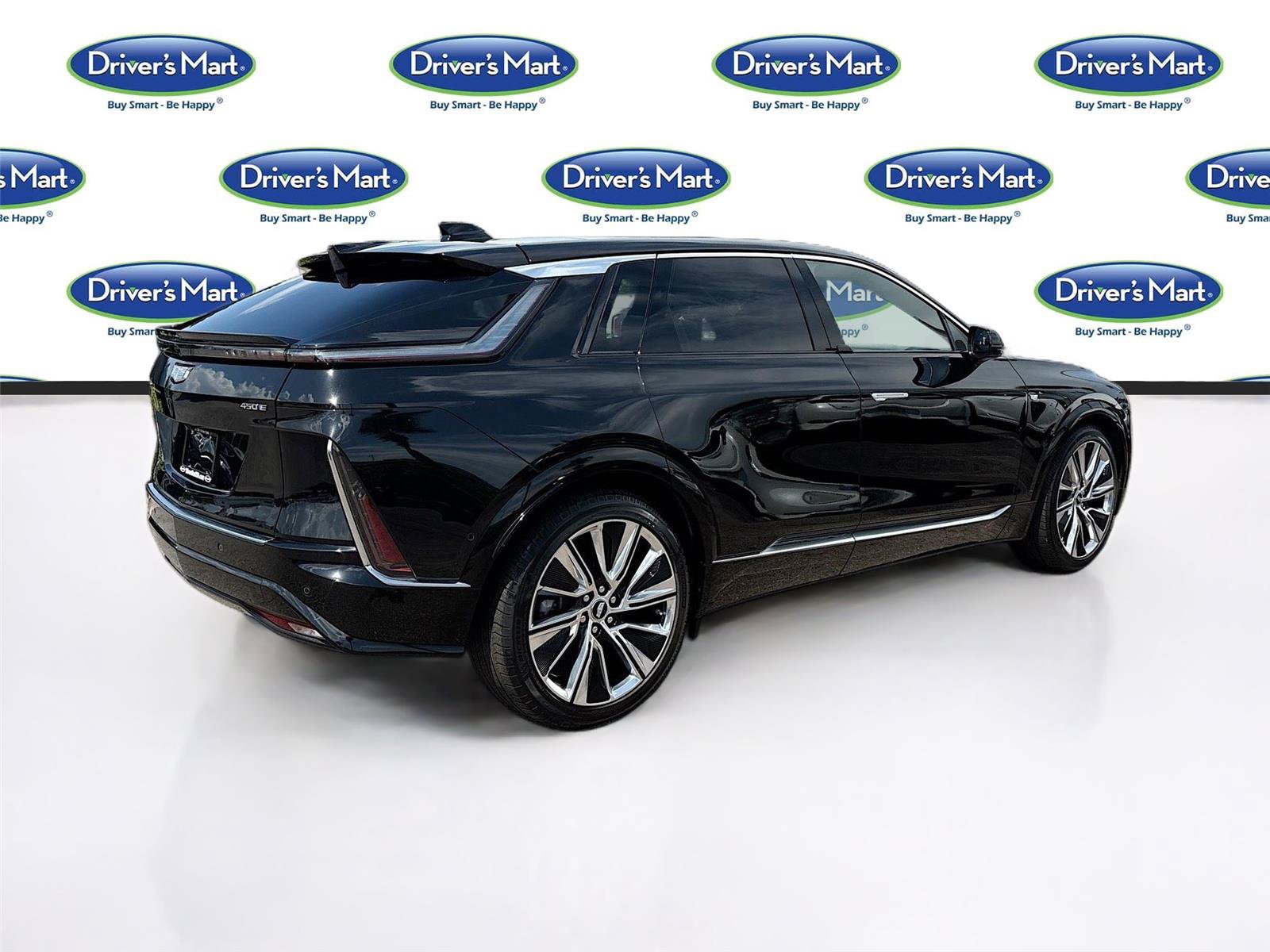 Used 2023 Cadillac Lyriq 2WD image 7