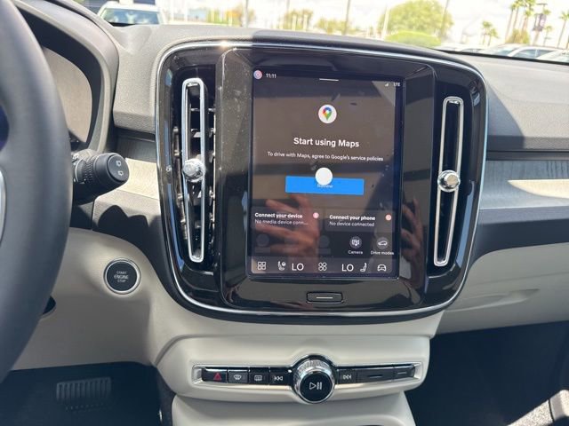 New 2026 Volvo XC40 B5 Plus w/ Climate Package AWD/4WD image 28