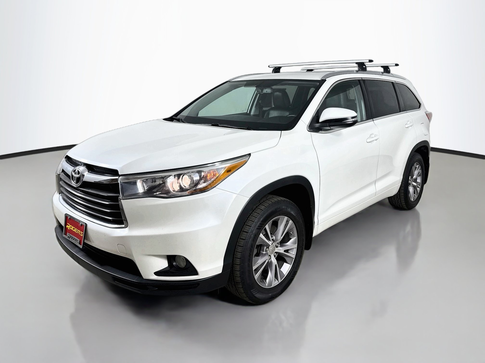 Used 2015 Toyota Highlander XLE AWD/4WD image 3