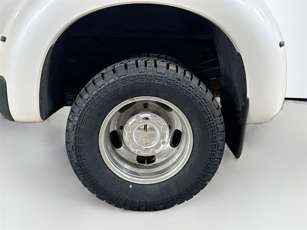 Used 2016 Ford F350 King Ranch w/ King Ranch w/Chrome Package image 31