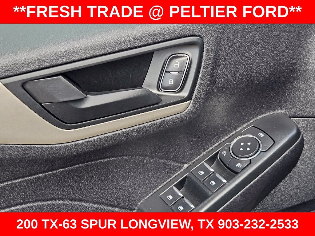 Used 2022 Ford Escape SE w/ Convenience Package FWD image 18