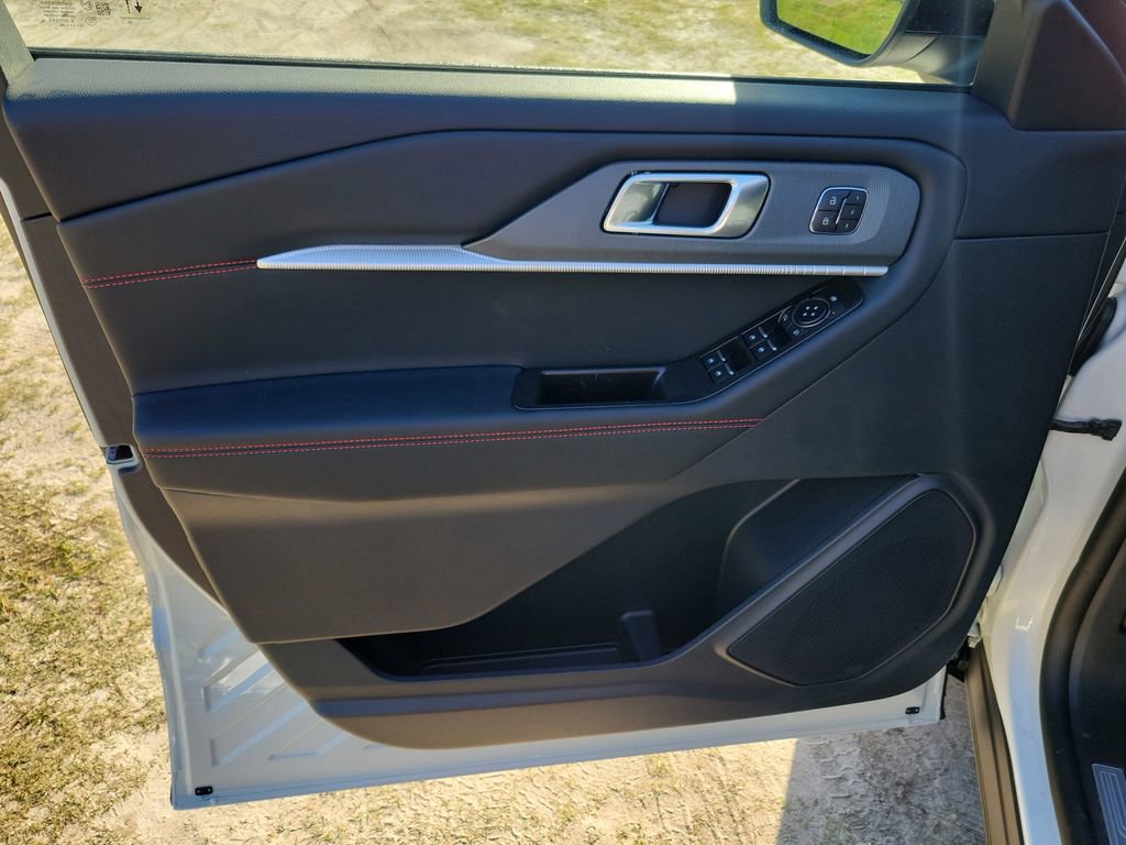 New 2026 Ford Explorer ST-Line image 5