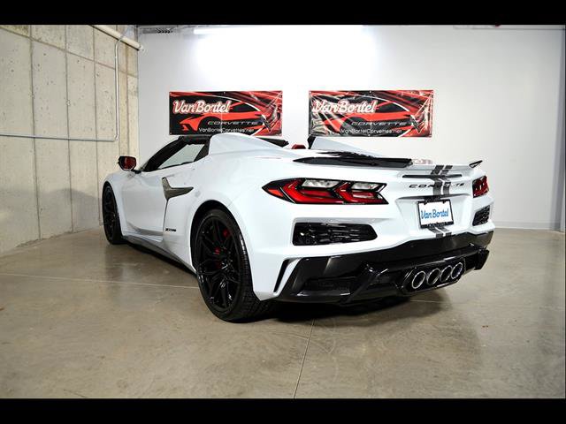 Used 2023 Chevrolet Corvette Z06 w/ Battery Protection Package RWD image 8