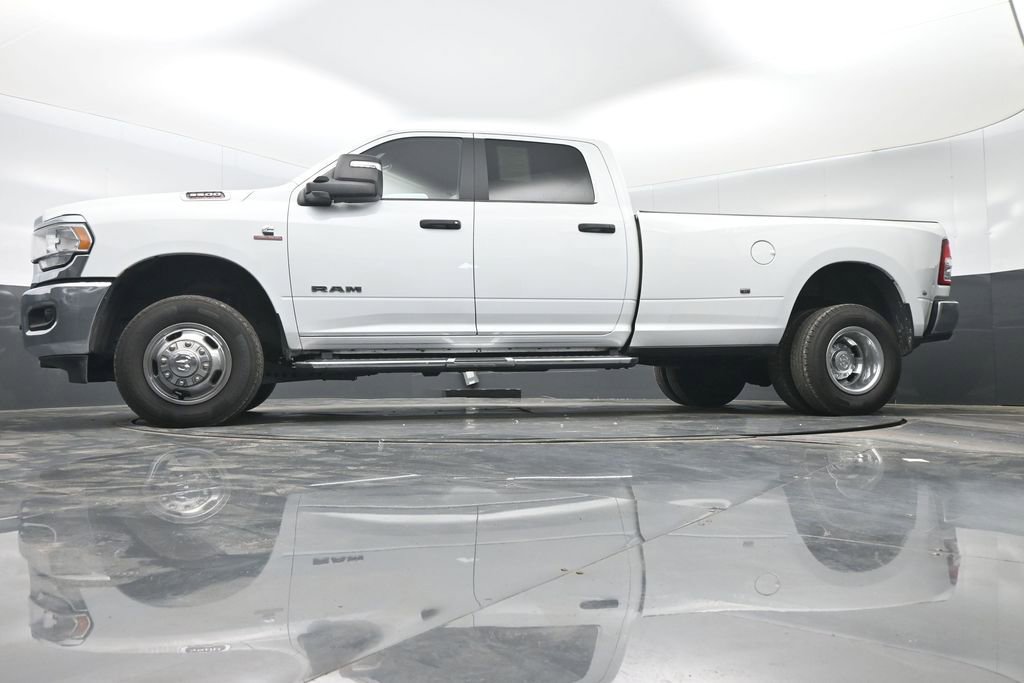 Used 2024 RAM 3500 Big Horn image 35