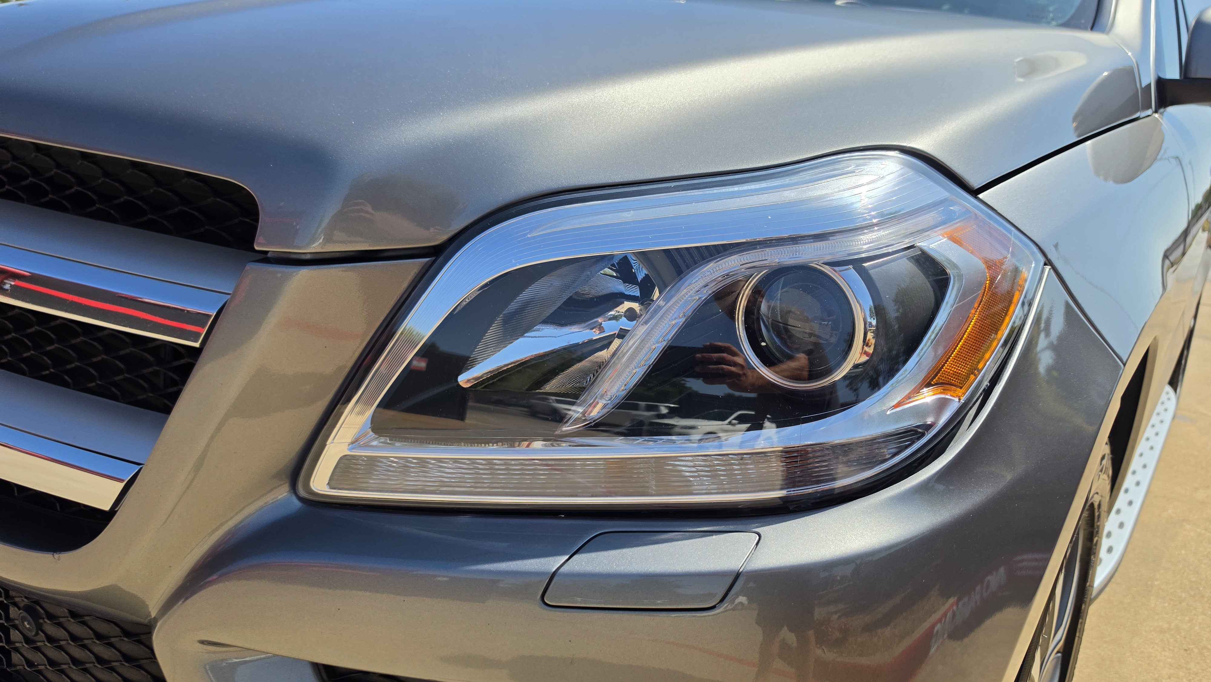 Used 2015 Mercedes-Benz GL 320 BlueTEC 4MATIC w/ Premium I Package image 11