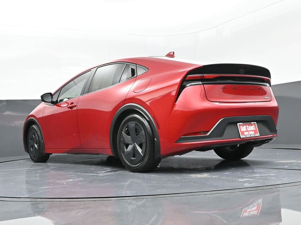 Certified 2024 Toyota Prius LE image 34