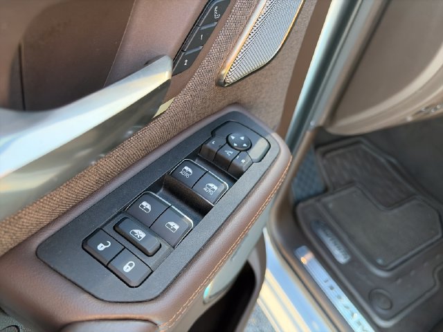 Used 2025 RAM 1500 Limited AWD/4WD image 11
