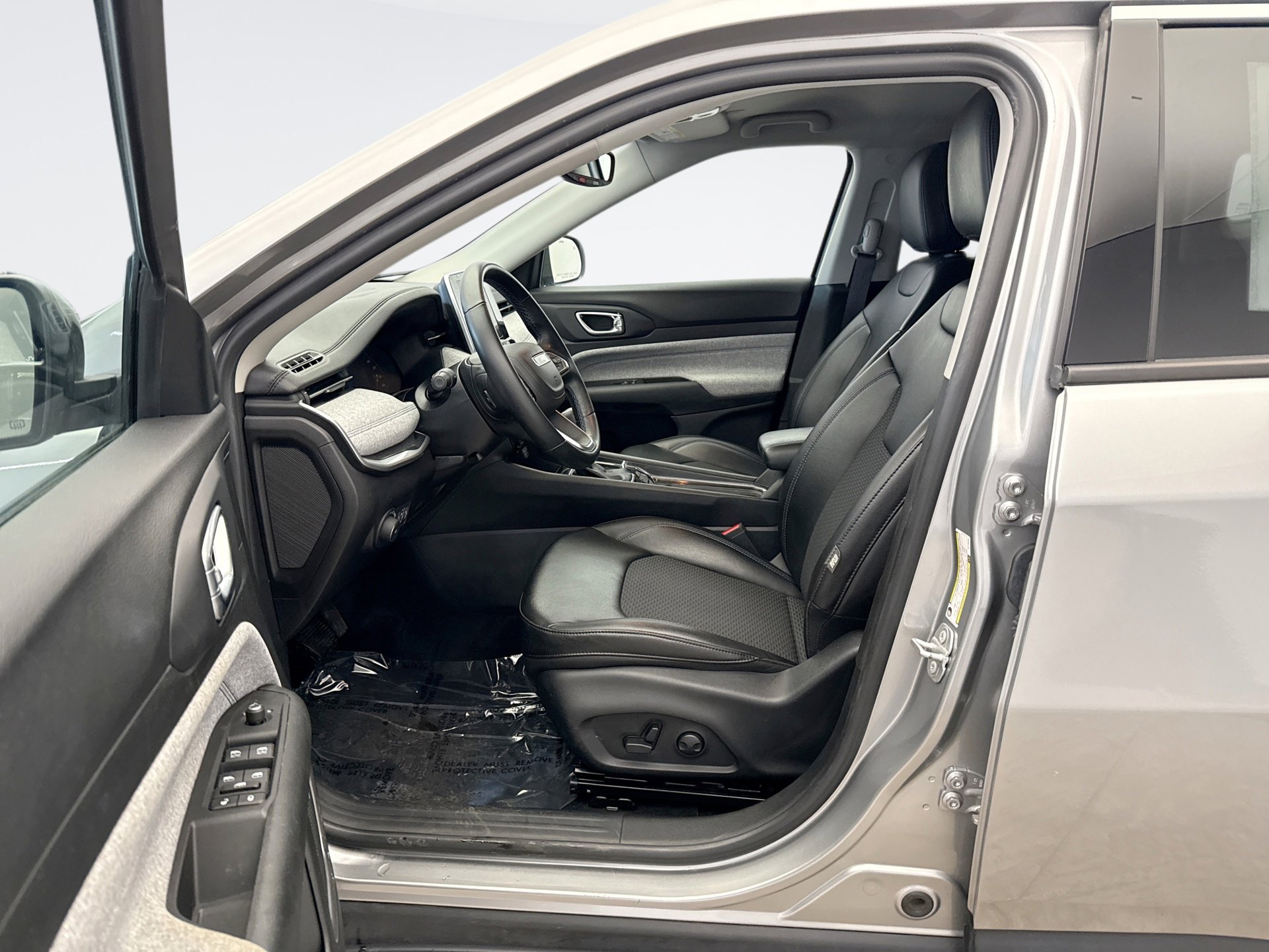 Used 2022 Jeep Compass Latitude w/ Convenience Group image 10