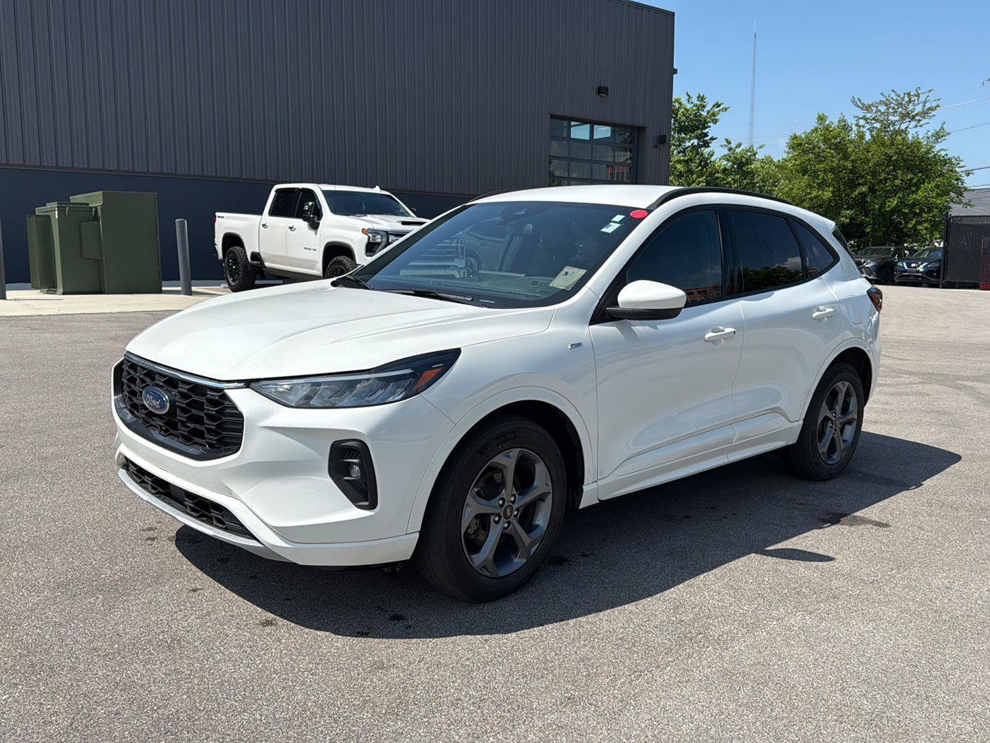 Used 2023 Ford Escape ST-Line Select w/ Tech Pack #1 AWD/4WD image 7