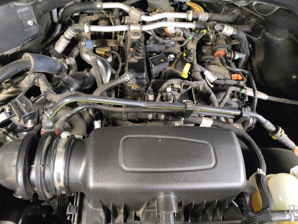 Used 2021 Ford Explorer XLT w/ Equipment Group 202A RWD image 30