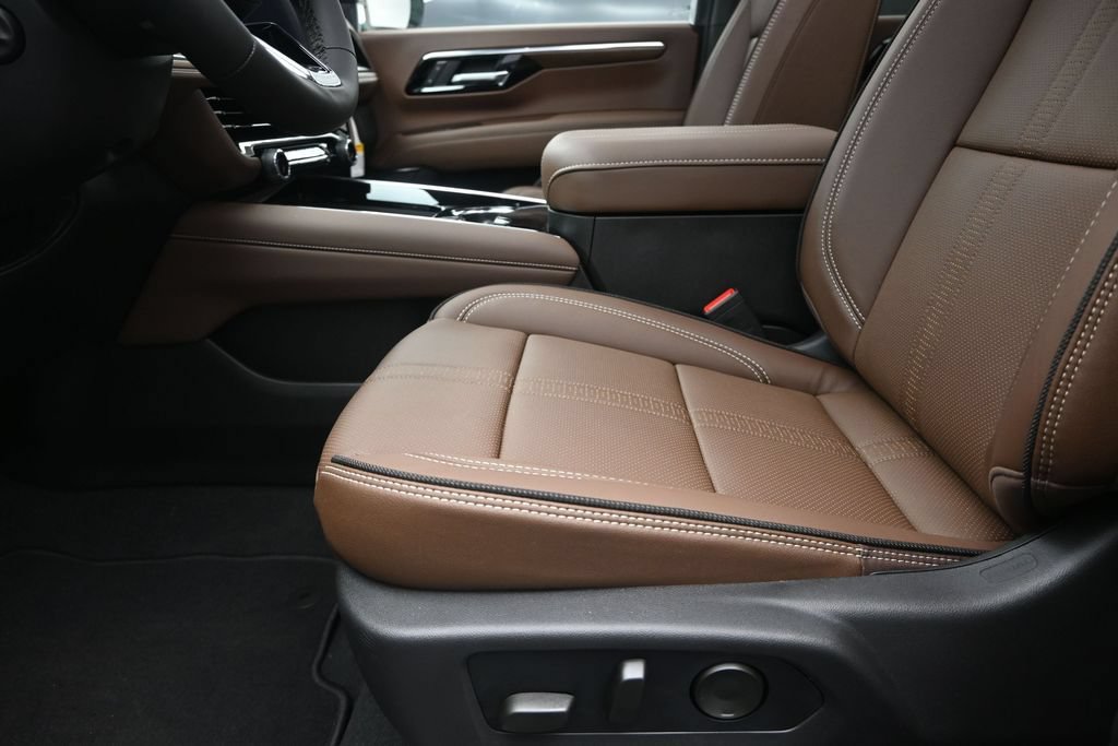 New 2026 Chevrolet Suburban High Country RWD image 13