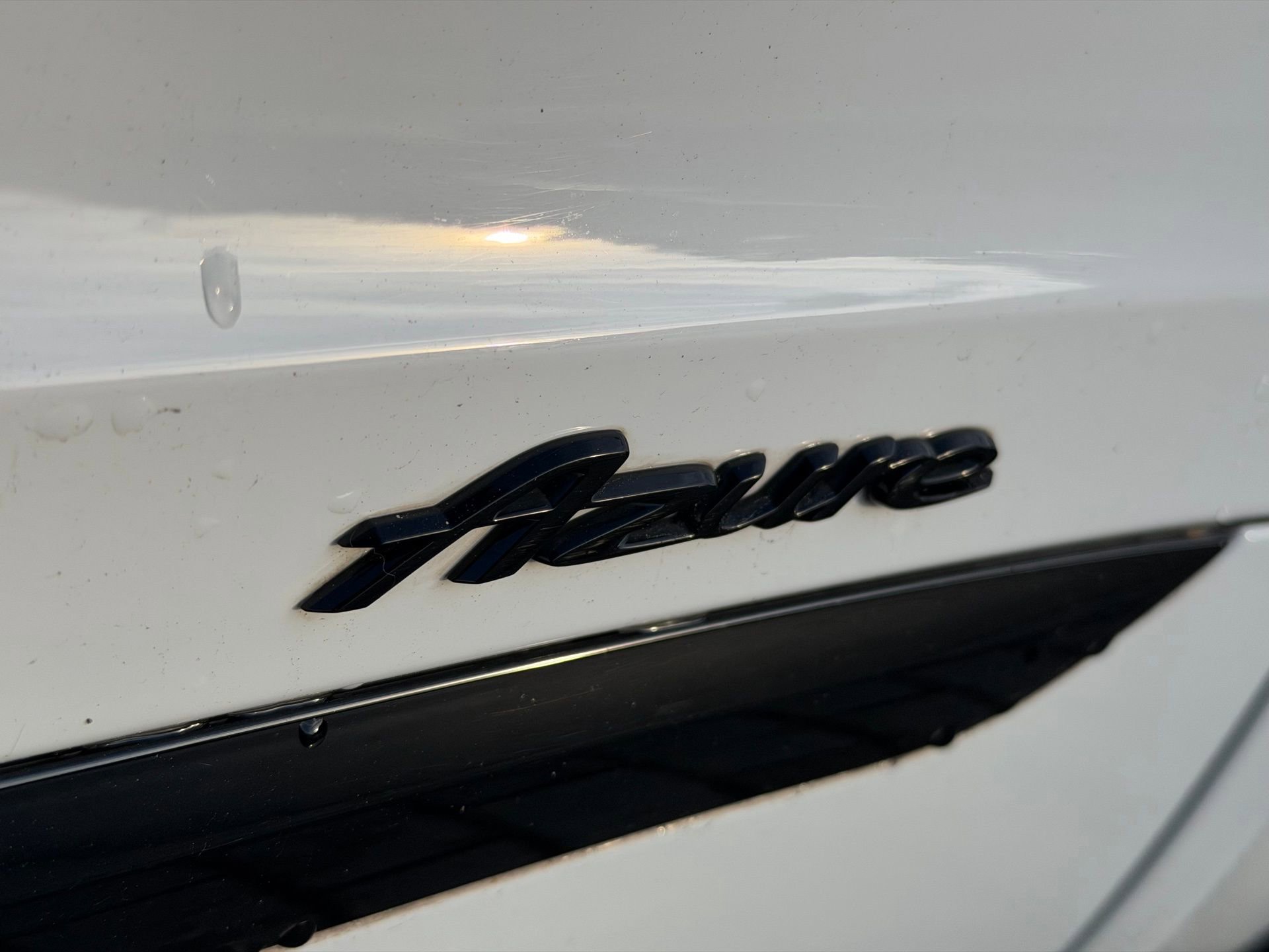 Used 2023 Bentley Bentayga Extended Wheelbase image 29