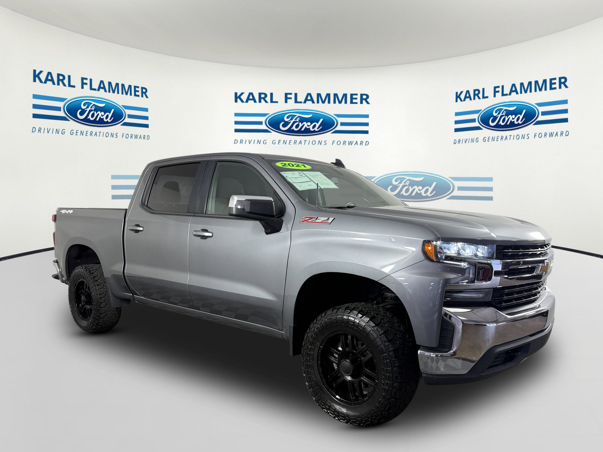 Used 2021 Chevrolet Silverado 1500 LT w/ Z71 Off-Road Package AWD/4WD image 1