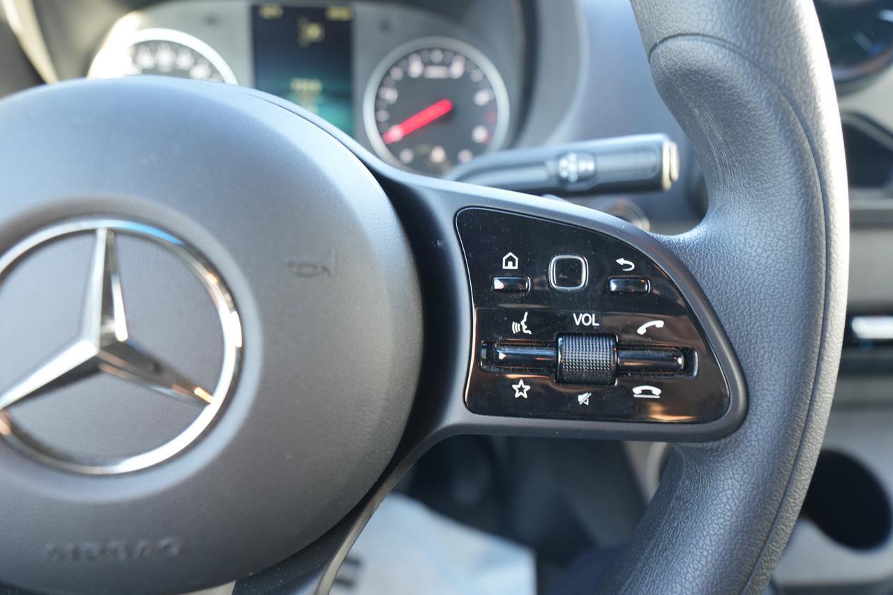 Used 2024 Mercedes-Benz Sprinter 2500 image 18