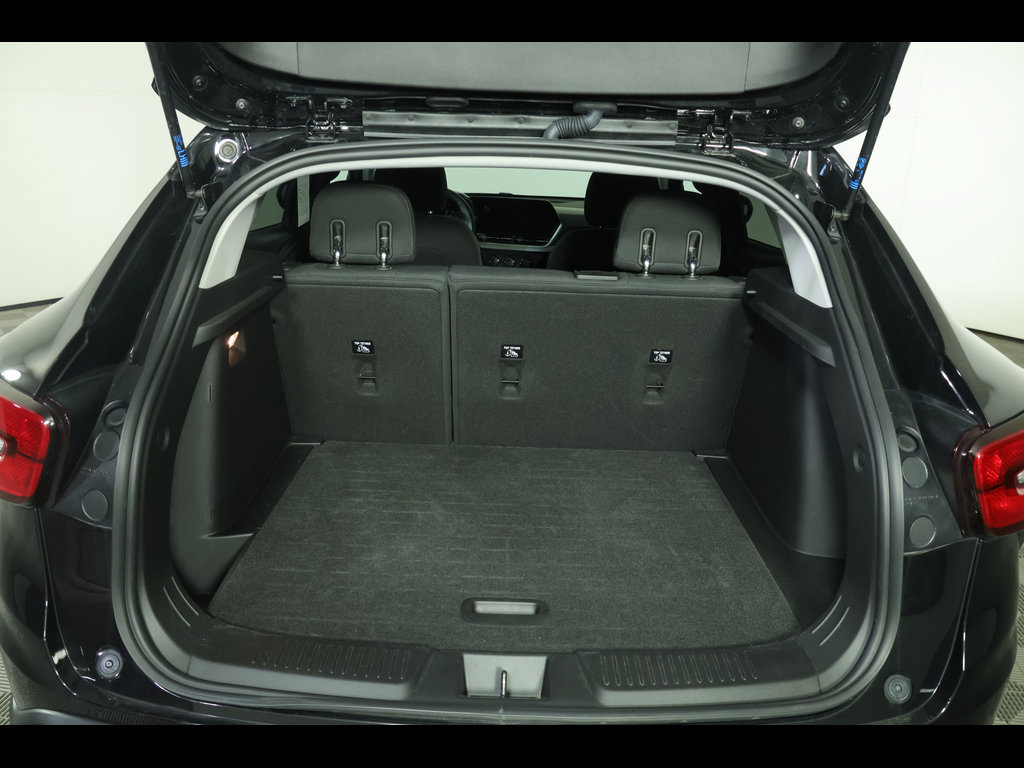 Used 2024 Chevrolet Trax LS w/ LS Convenience Package FWD image 9