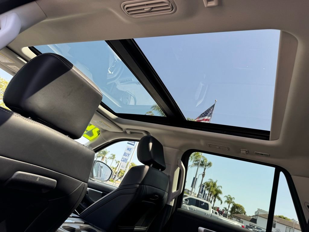 Used 2025 Ford Expedition Platinum AWD/4WD image 14