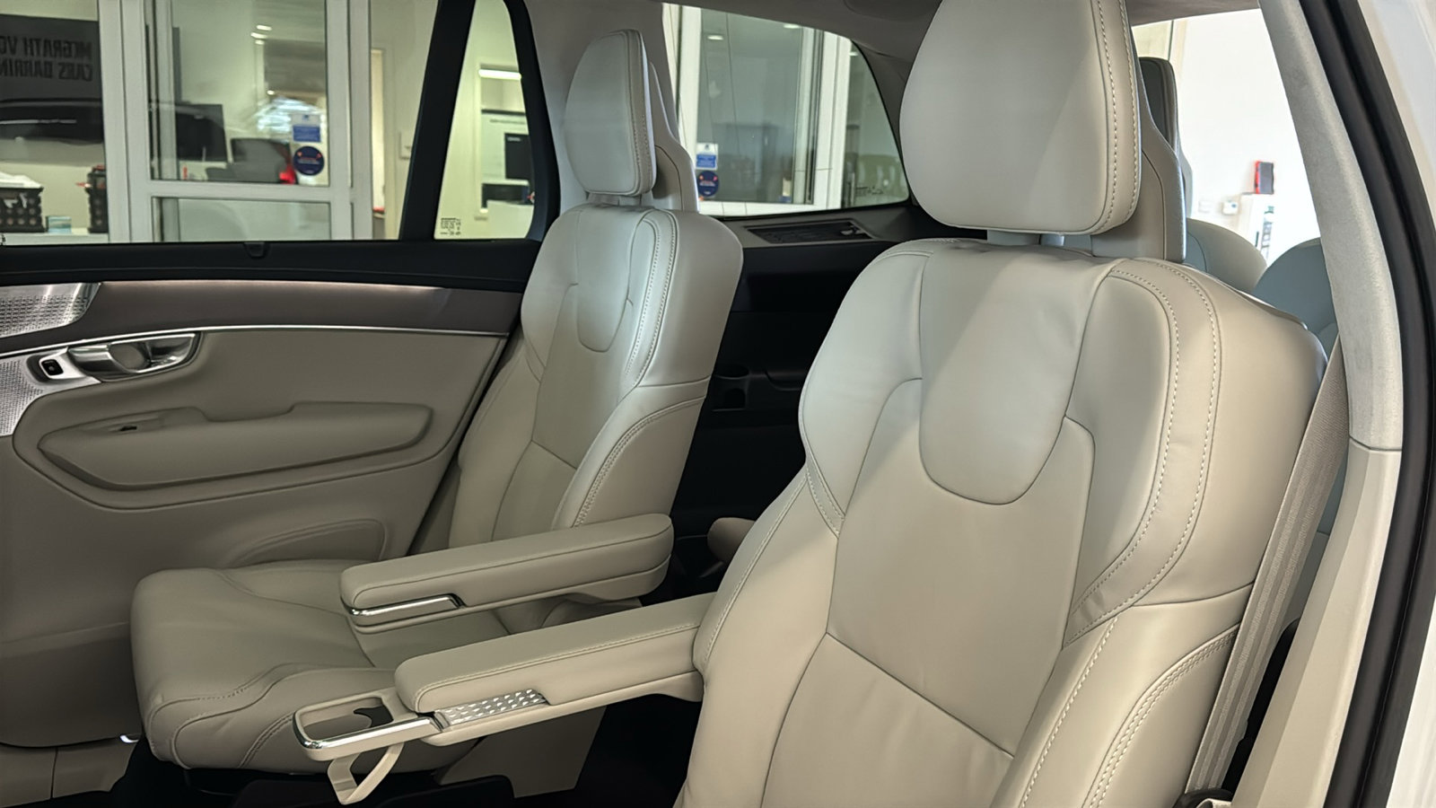 New 2026 Volvo XC90 T8 Ultra w/ Lounge Package AWD/4WD image 26