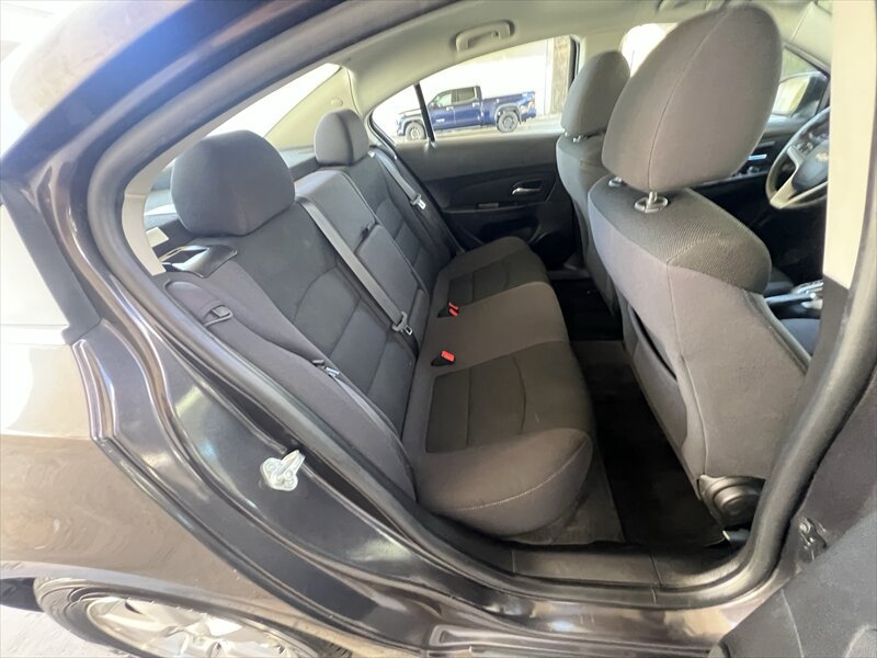 Used 2014 Chevrolet Cruze LT FWD image 30