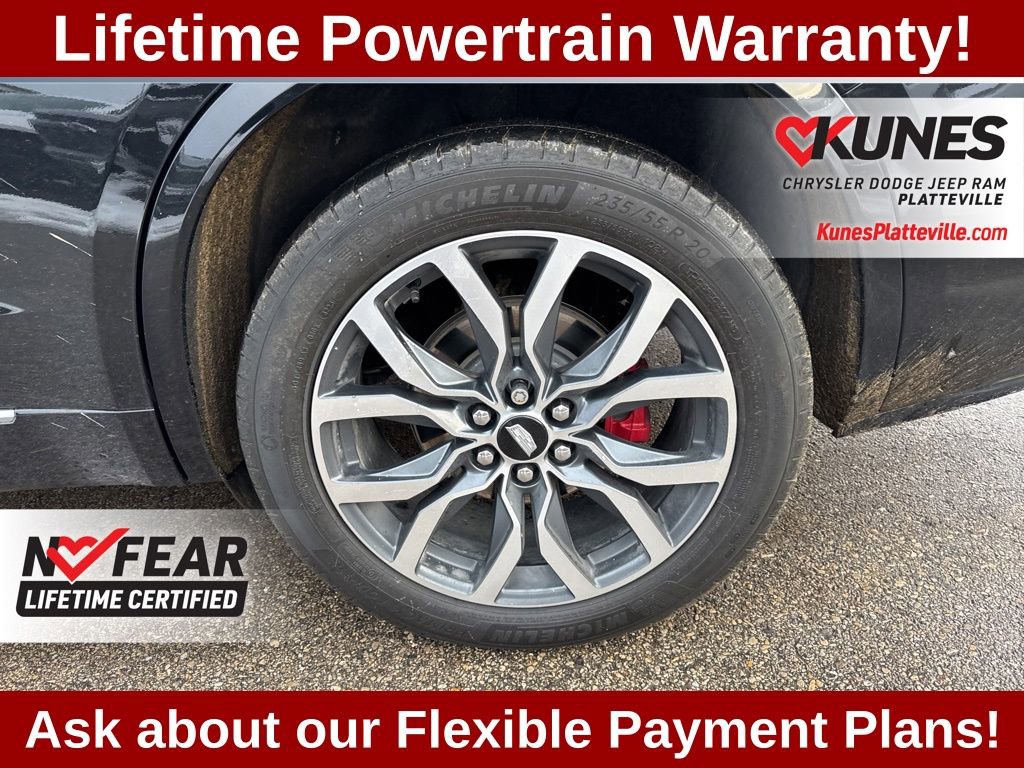 Used 2024 Cadillac XT6 Sport w/ Technology Package AWD/4WD image 17