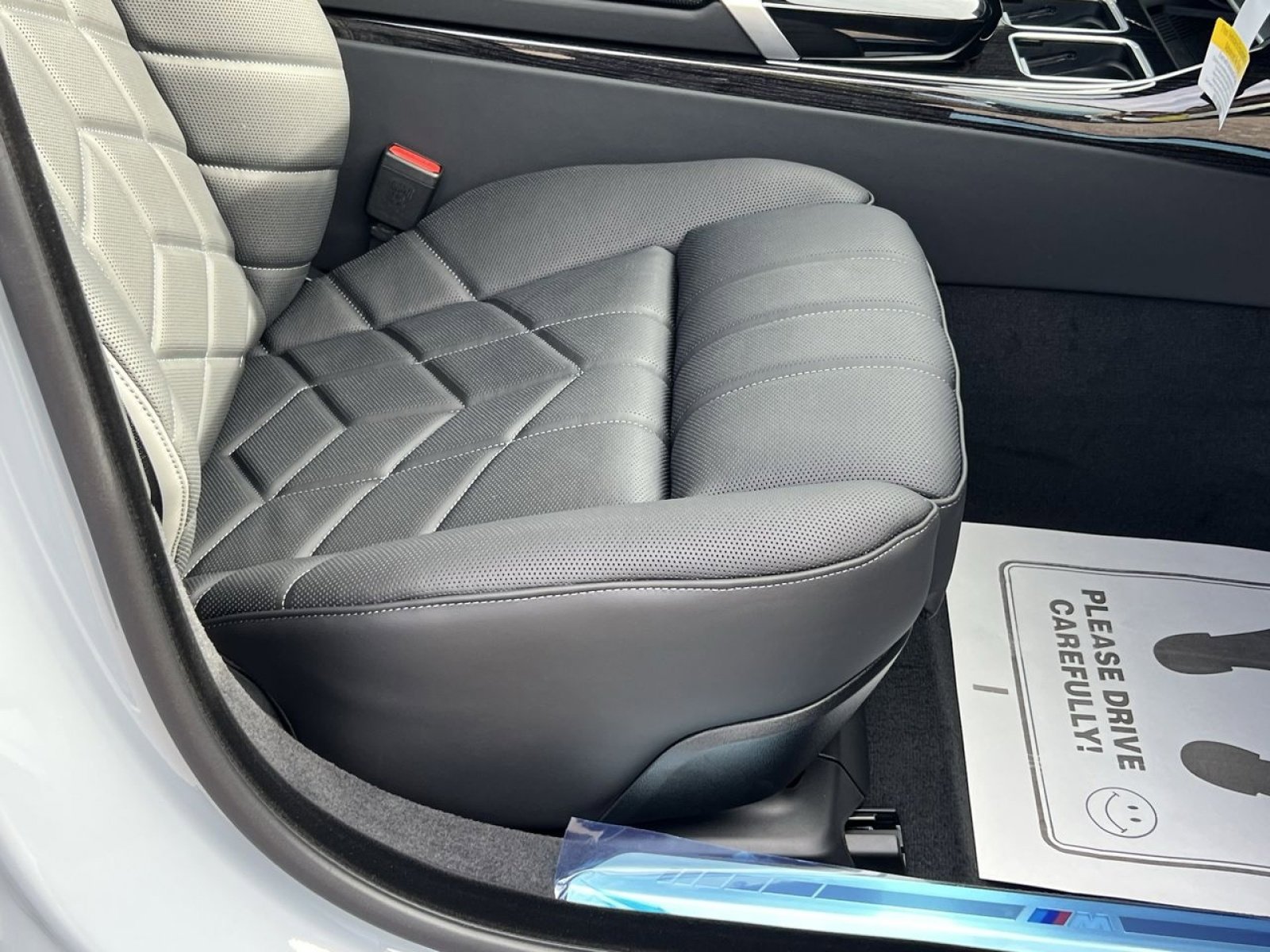 New 2026 BMW 760i xDrive w/ Executive Package image 27