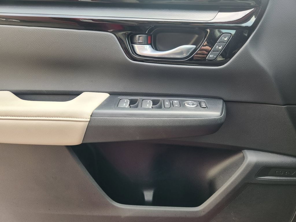 Used 2024 Honda CR-V EX-L image 17