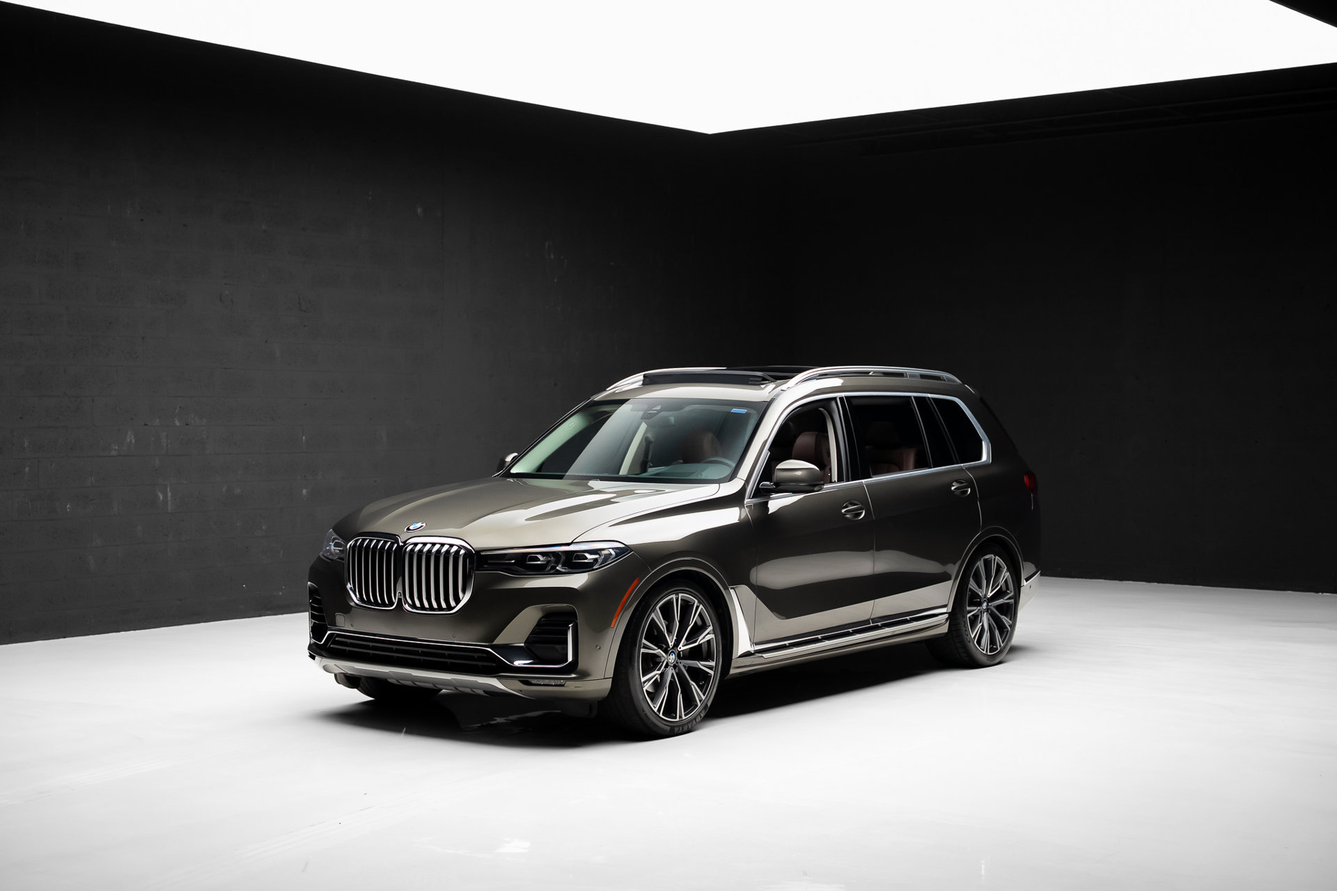 Used 2020 BMW X7 xDrive40i w/ Parking Assistance Package AWD/4WD image 4