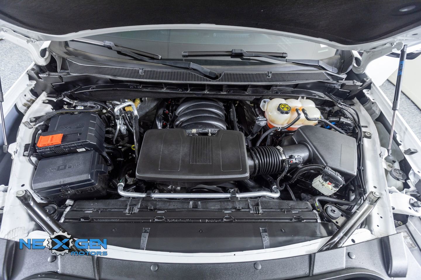 Used 2022 Chevrolet Tahoe Z71 w/ Luxury Package image 46