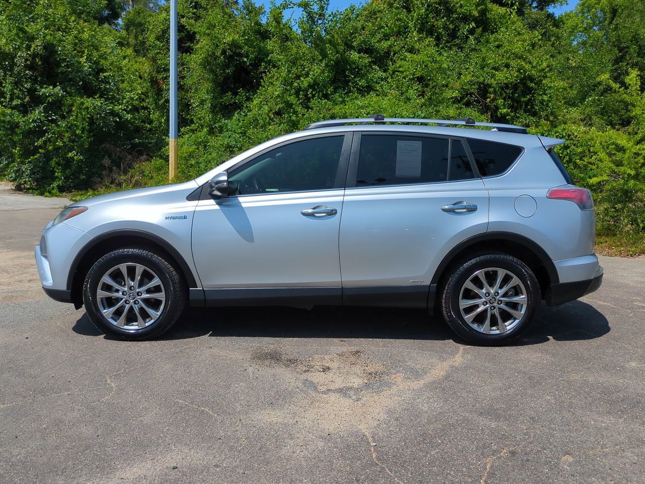 Used 2016 Toyota RAV4 Limited AWD/4WD image 8