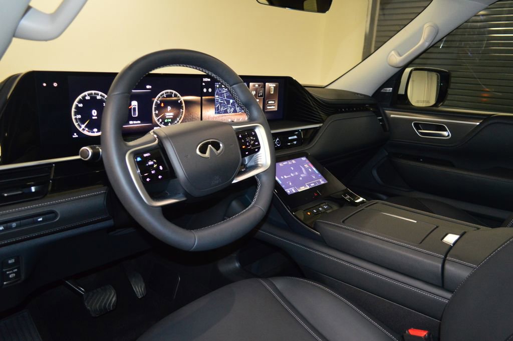 Certified 2025 INFINITI QX80 Pure RWD image 4