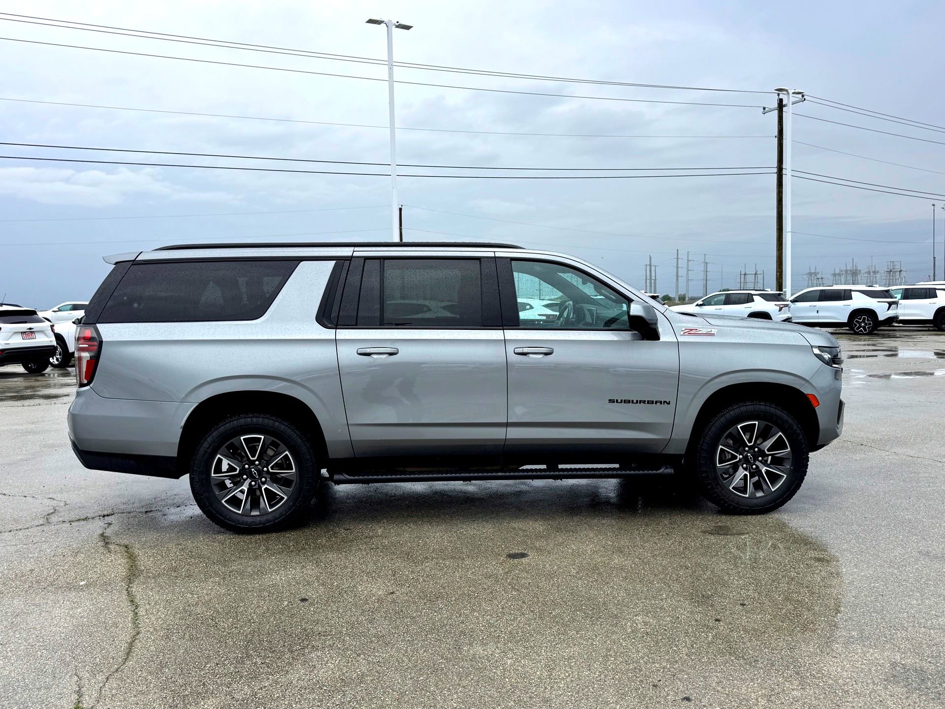 Used 2023 Chevrolet Suburban Z71 AWD/4WD image 5
