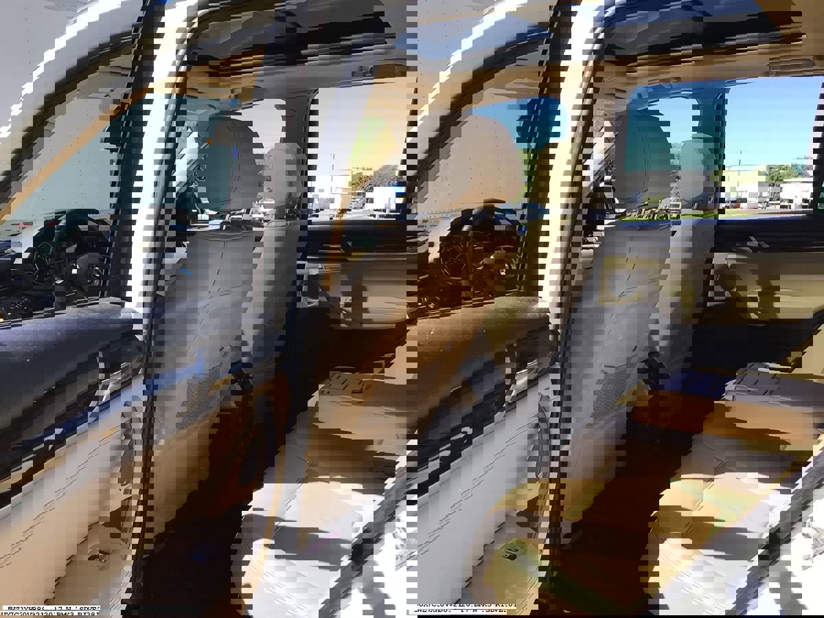 Used 2017 BMW X3 sDrive28i image 13