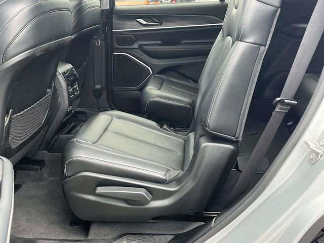 Used 2021 Jeep Grand Cherokee L Limited image 16