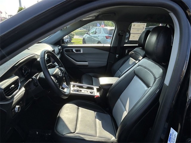 Certified 2023 Ford Explorer XLT w/ Equipment Group 202A image 6