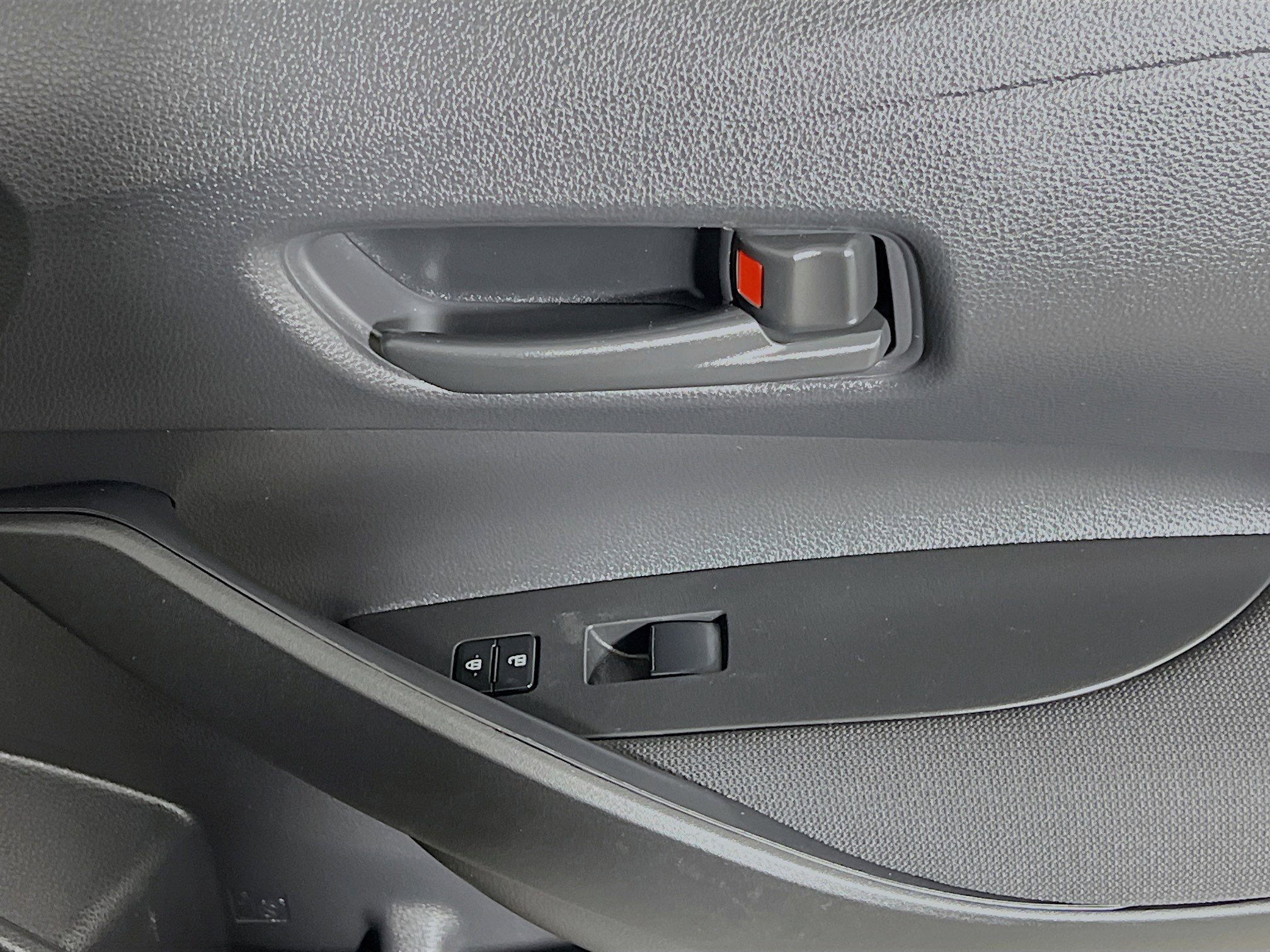 Used 2025 Toyota Corolla LE FWD image 30