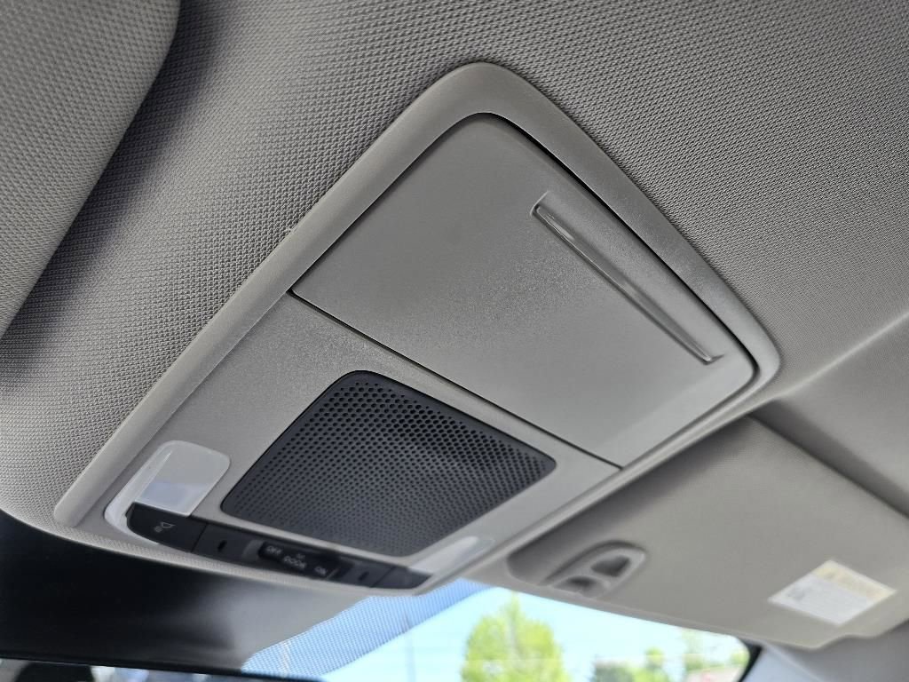 New 2025 Honda Pilot EX-L image 23