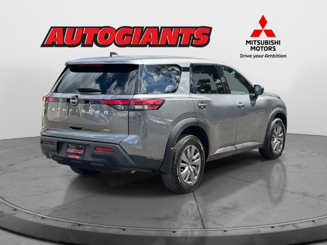 Used 2024 Nissan Pathfinder S AWD/4WD image 4