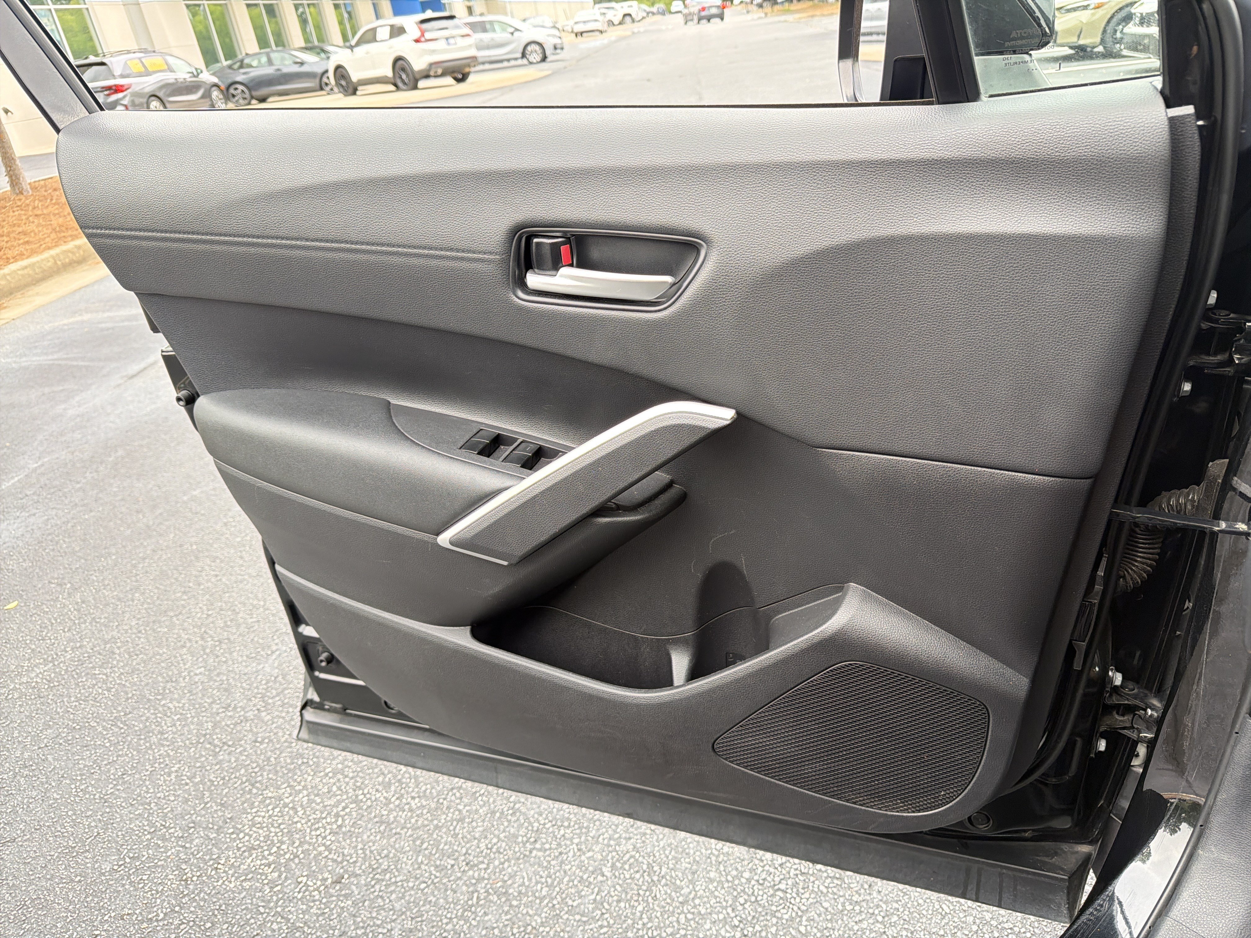 Used 2024 Toyota Corolla Cross XLE FWD image 16