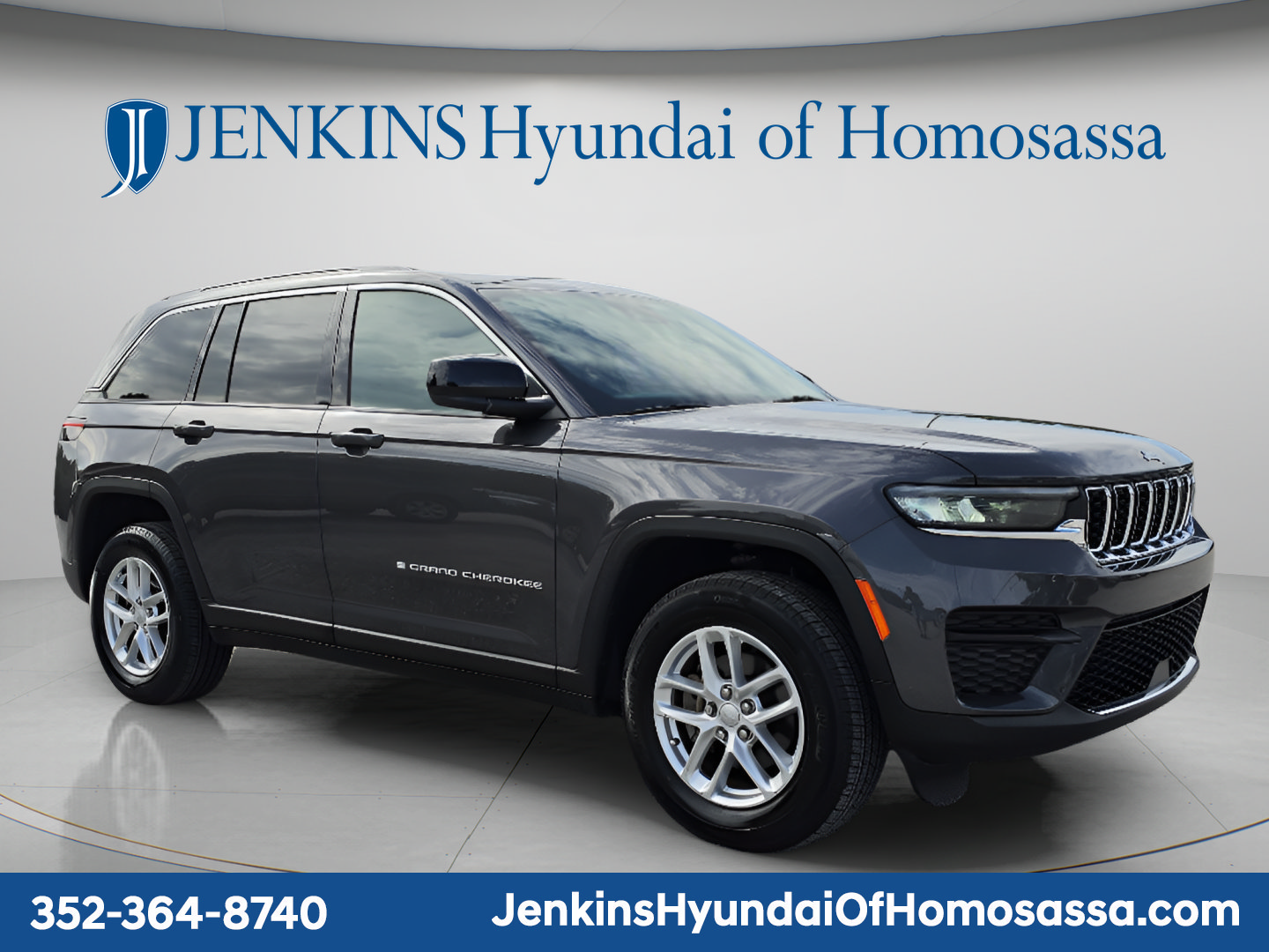 Used 2024 Jeep Grand Cherokee Laredo X w/ Luxury Tech Group I