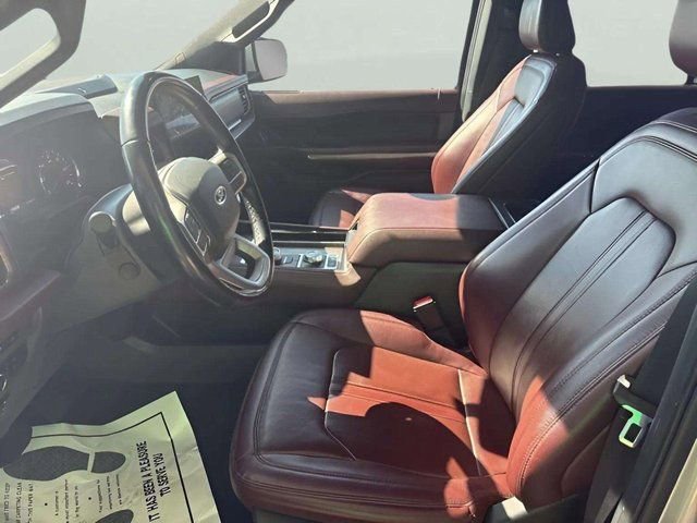 Used 2022 Ford Expedition Max Limited image 8