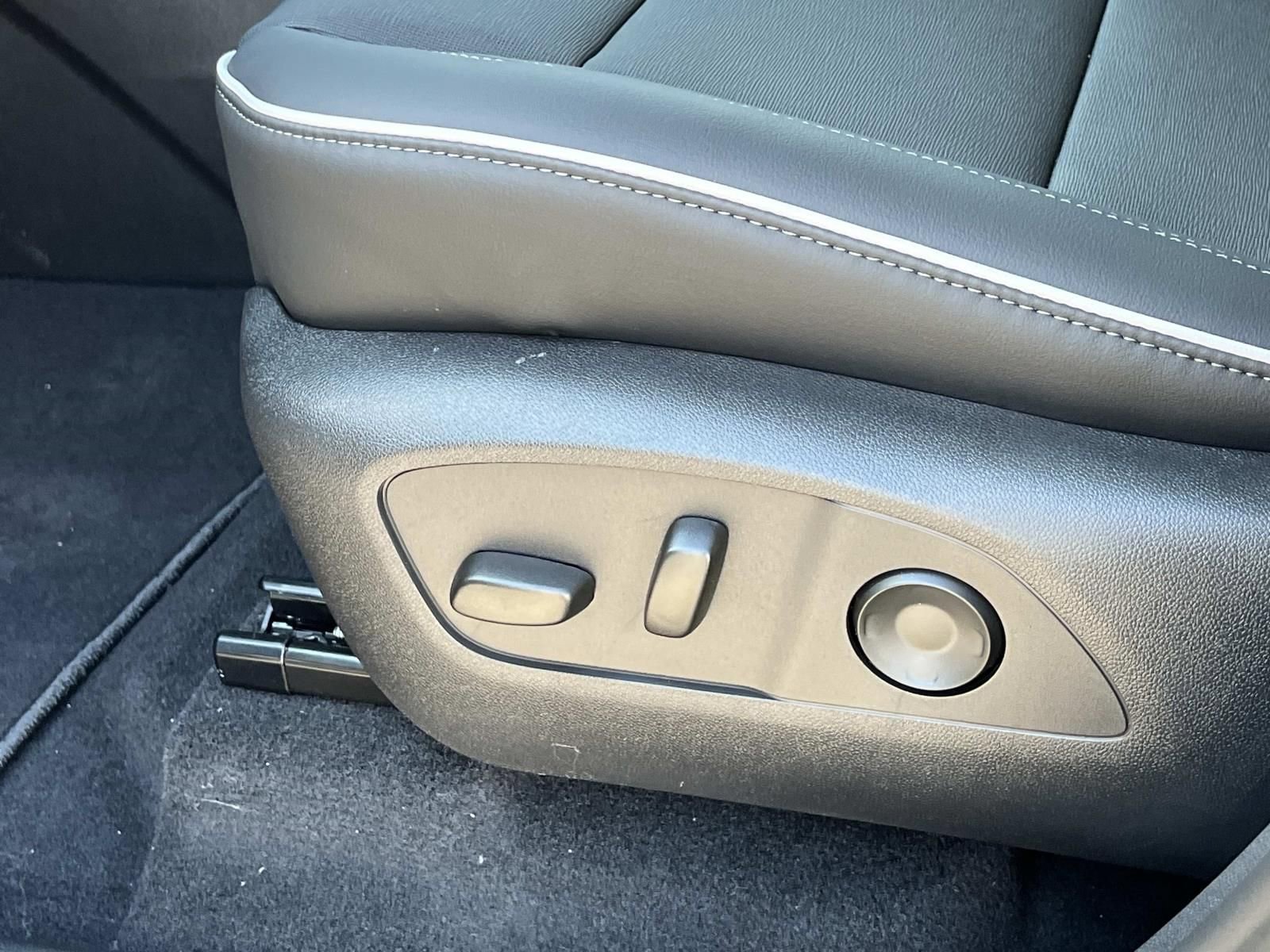 New 2026 Buick Enclave Preferred w/ Power Package AWD/4WD image 26
