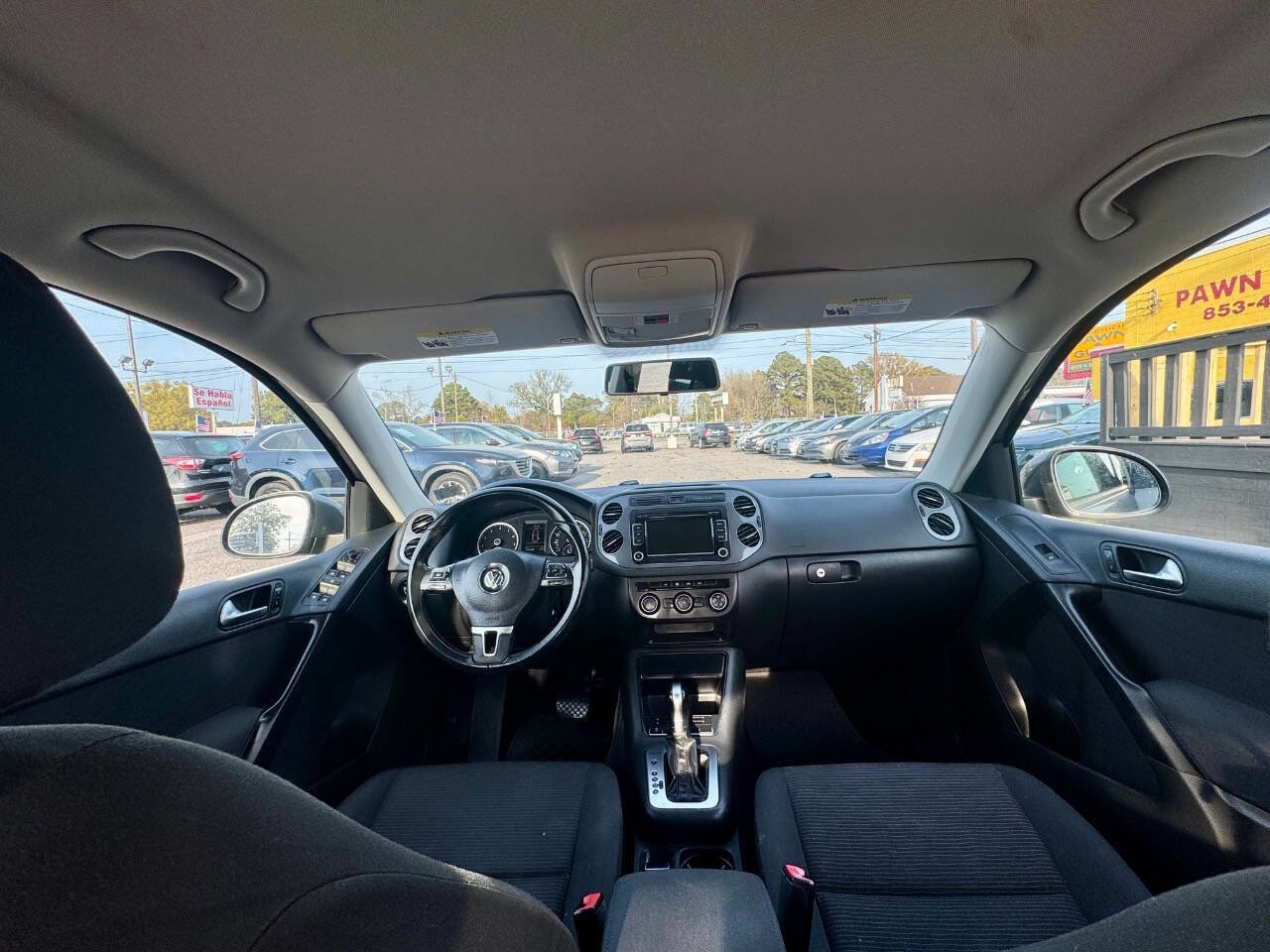 Used 2015 Volkswagen Tiguan S image 16