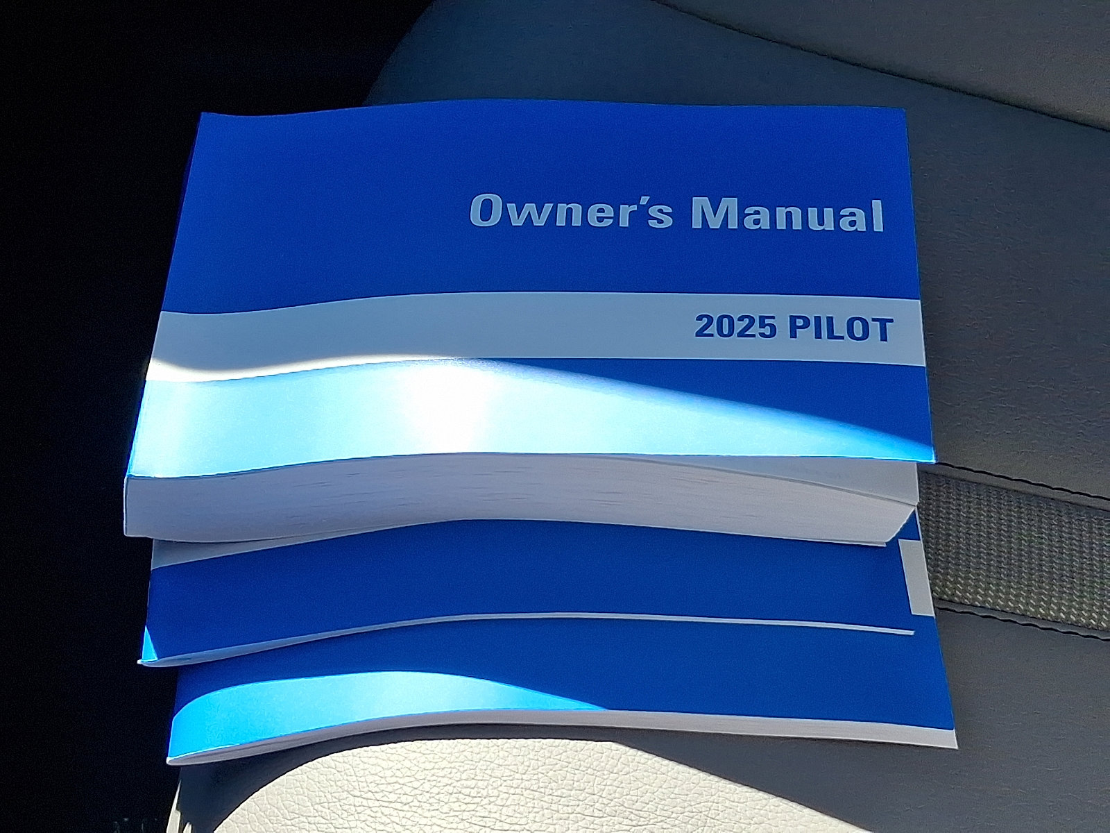 Used 2025 Honda Pilot EX-L image 26