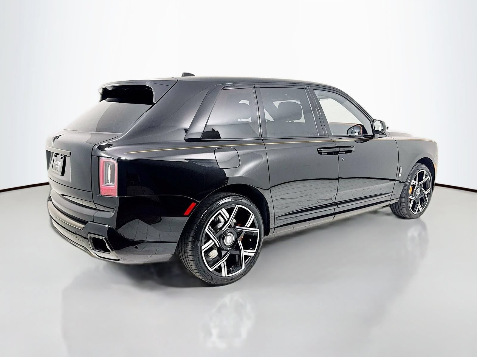 Certified 2026 Rolls-Royce Cullinan Black Badge AWD/4WD image 8