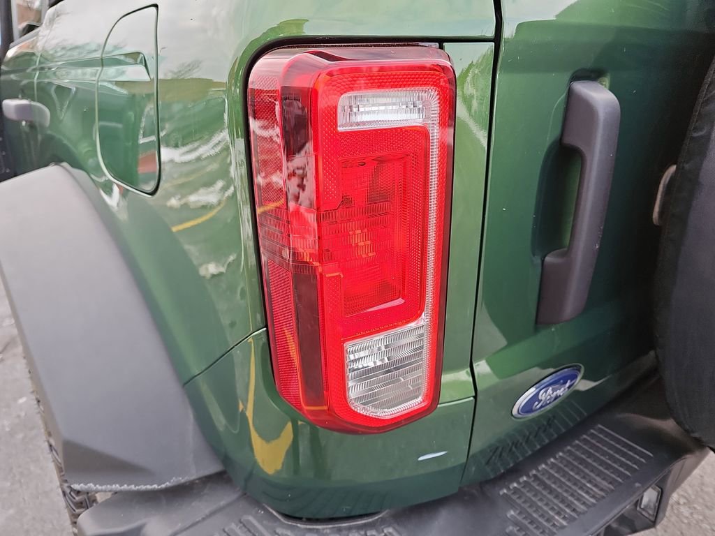 Used 2022 Ford Bronco Black Diamond w/ Sasquatch Package image 31