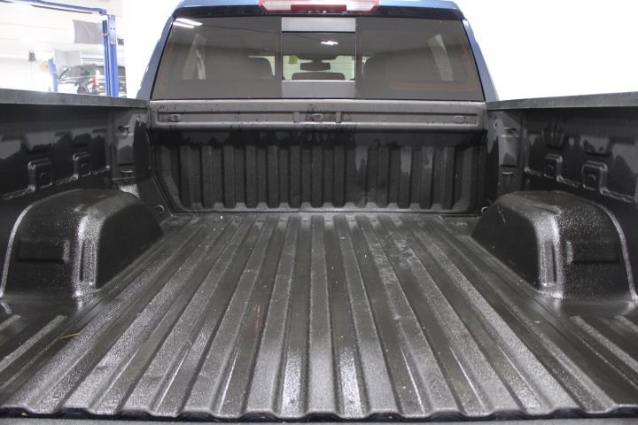 Used 2021 Chevrolet Silverado 1500 LTZ w/ Z71 Off-Road Package image 14