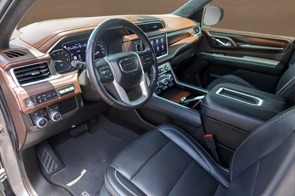Used 2021 GMC Yukon Denali AWD/4WD image 10